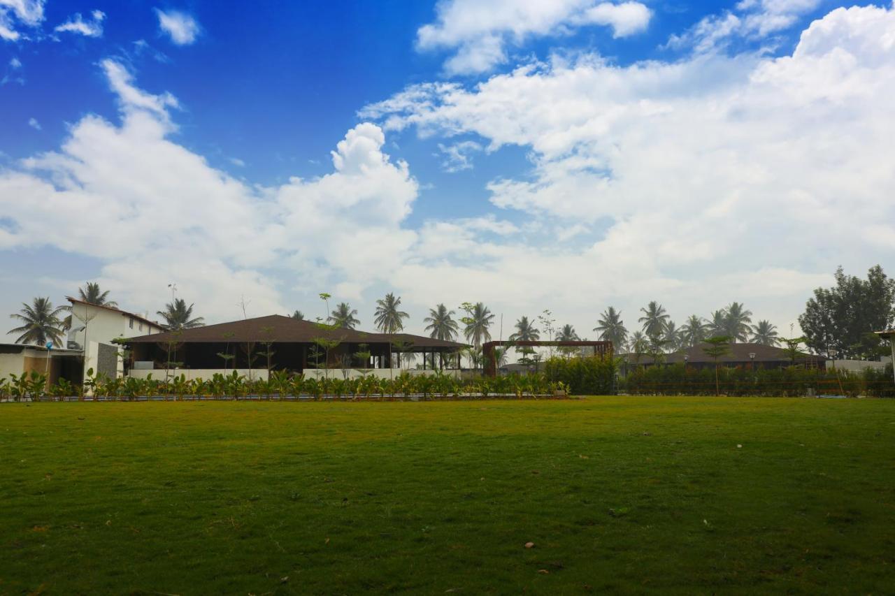 Veerdency Luxury Resort & Hotel Pure Veg Bangalore Exterior foto