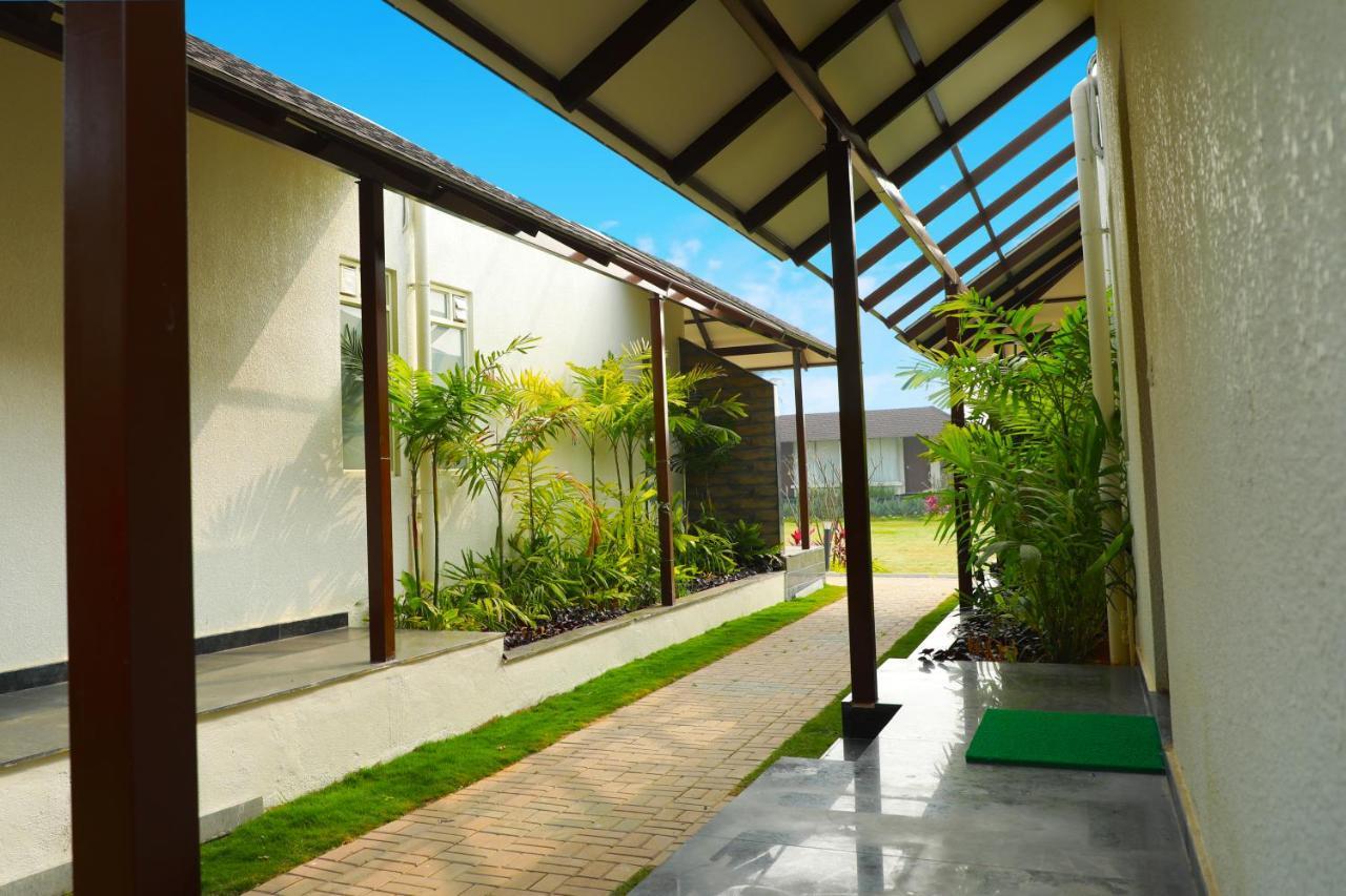 Veerdency Luxury Resort & Hotel Pure Veg Bangalore Exterior foto